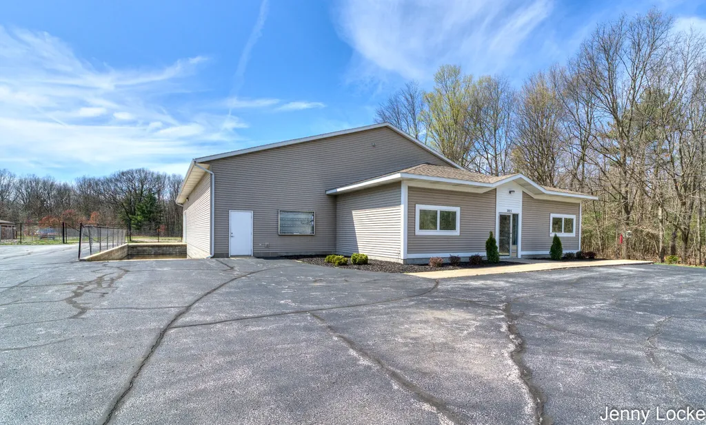 3015 S Brooks Road Fruitport Charter Township MI 49444