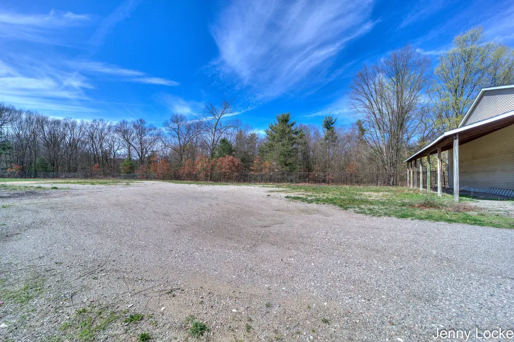 3015 S Brooks Road Fruitport Charter Township MI 49444