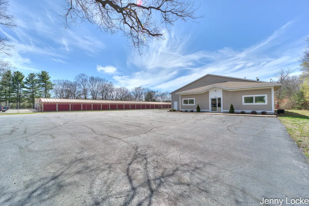 3015 S Brooks Road Fruitport Charter Township MI 49444