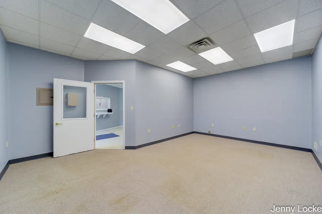3015 S Brooks Road Fruitport Charter Township MI 49444