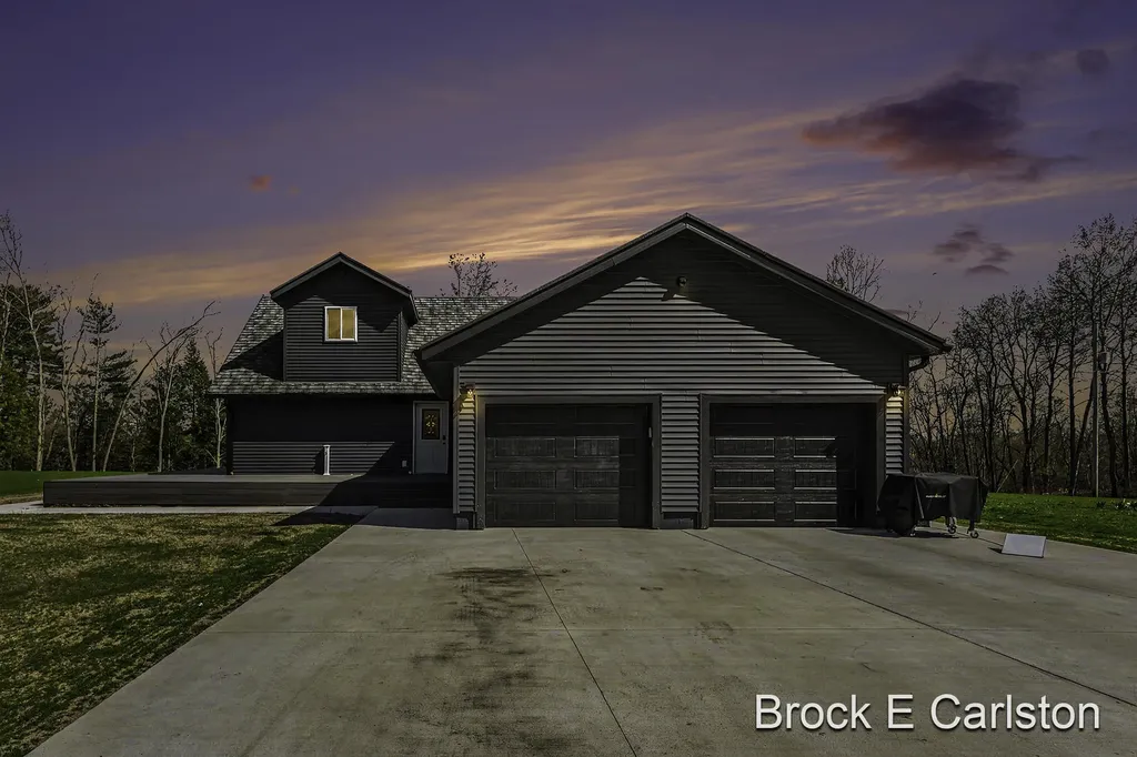 3233 Becker Road Muskegon Charter Township MI 49445
