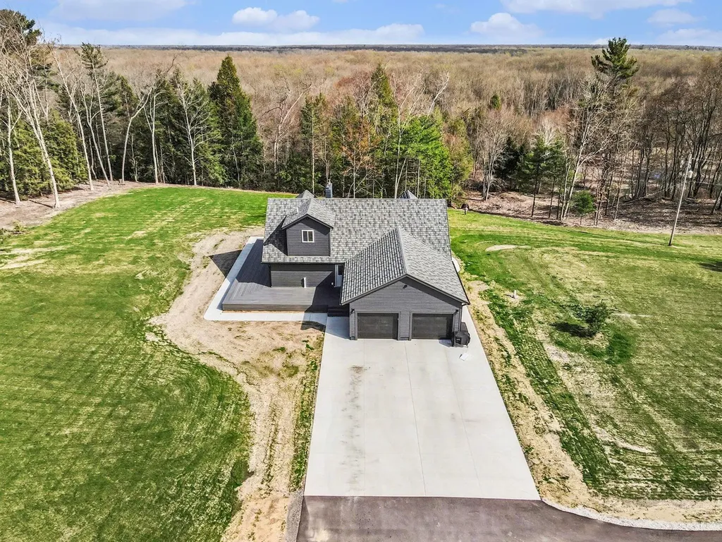 3233 Becker Road Muskegon Charter Township MI 49445