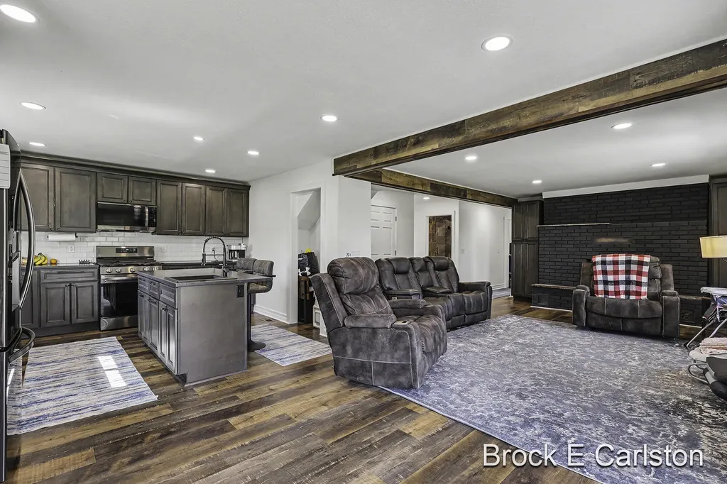3233 Becker Road Muskegon Charter Township MI 49445