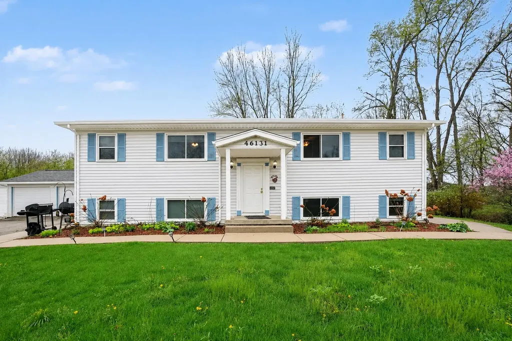 46131 S Lakeshore Drive Lawrence Township MI 49064