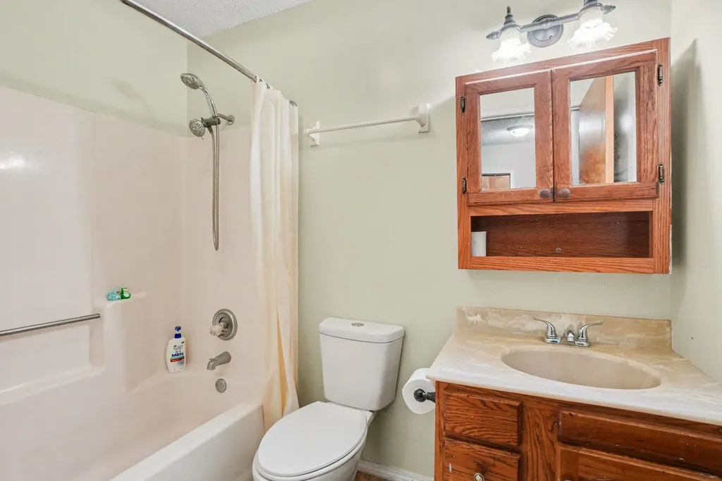 46131 S Lakeshore Drive Lawrence Township MI 49064