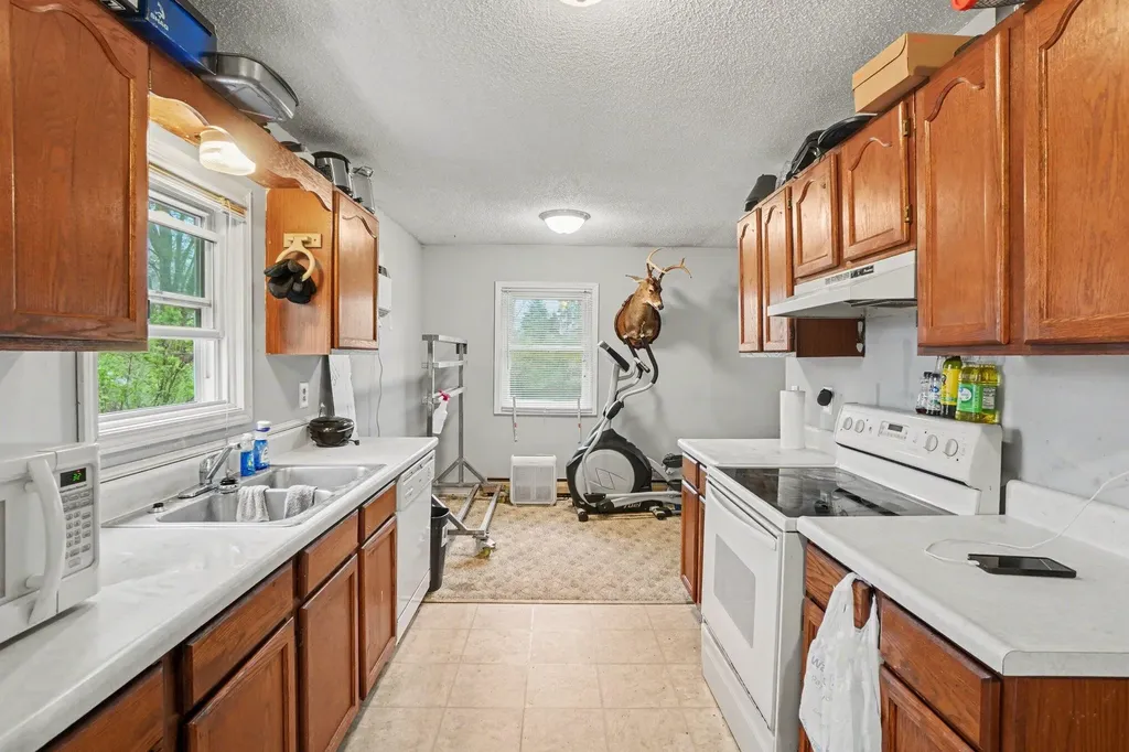 46131 S Lakeshore Drive Lawrence Township MI 49064