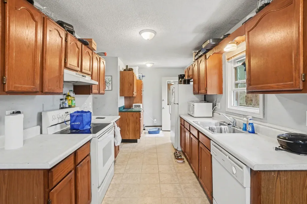 46131 S Lakeshore Drive Lawrence Township MI 49064