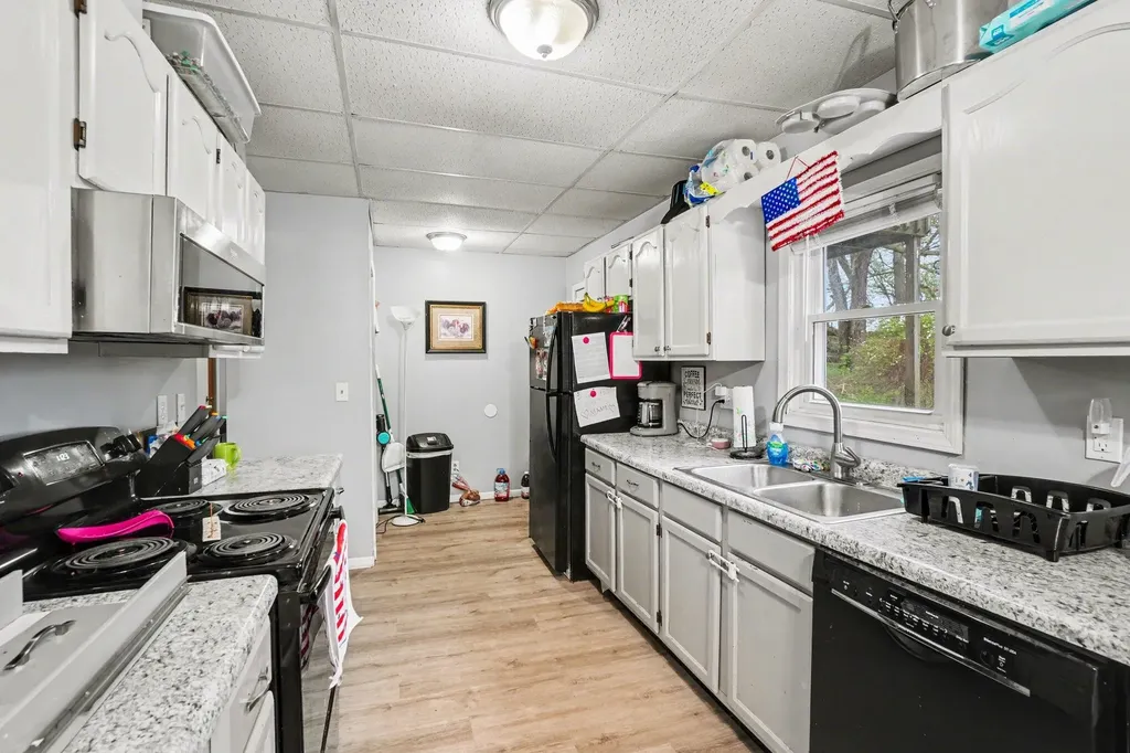 46131 S Lakeshore Drive Lawrence Township MI 49064
