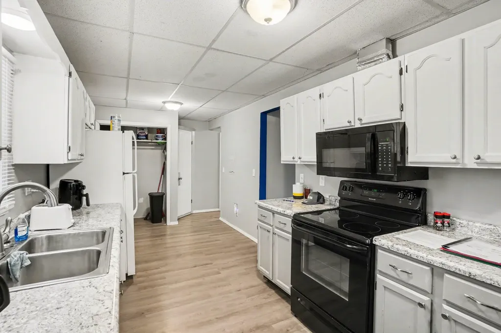 46131 S Lakeshore Drive Lawrence Township MI 49064