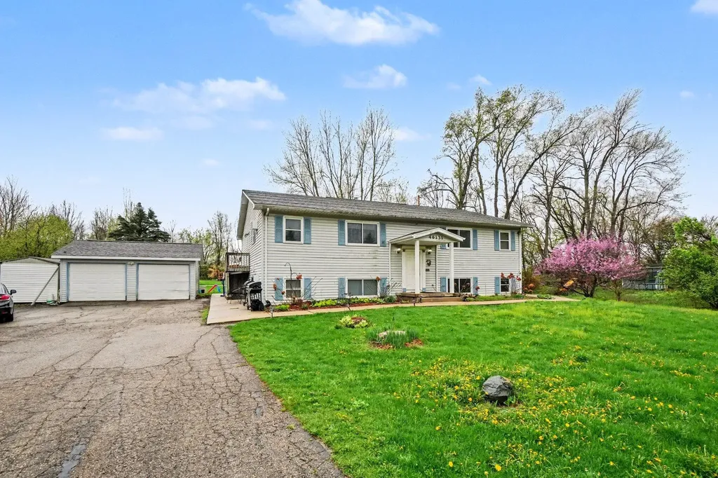 46131 S Lakeshore Drive Lawrence Township MI 49064