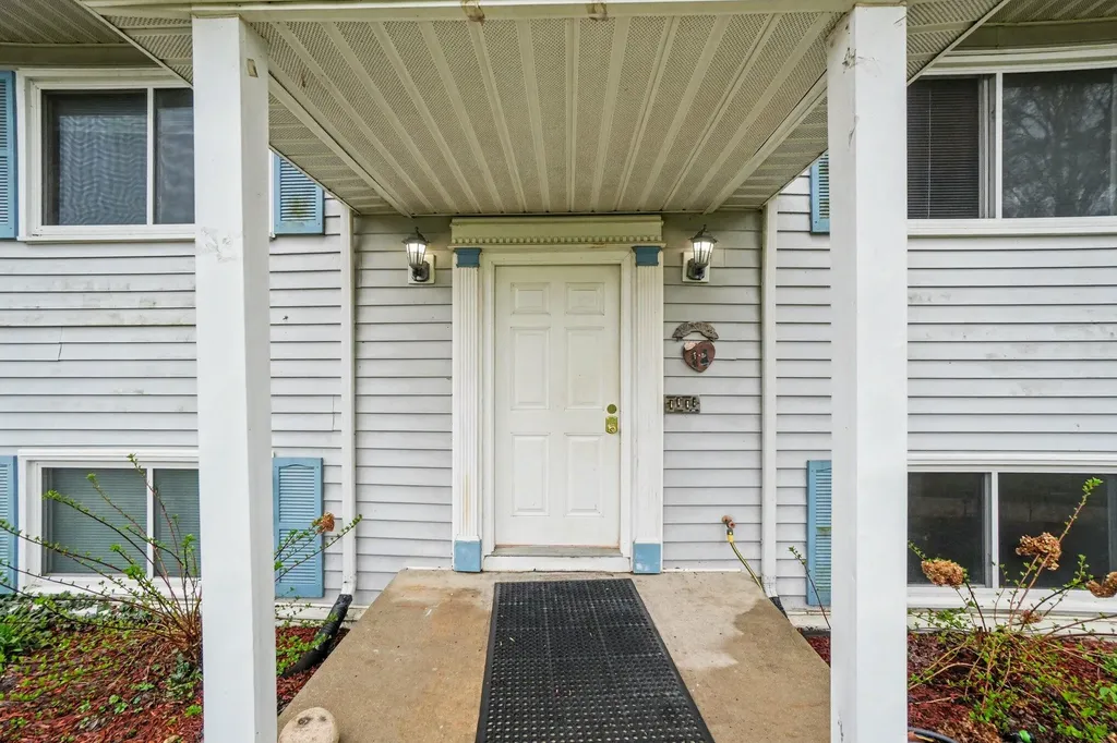 46131 S Lakeshore Drive Lawrence Township MI 49064