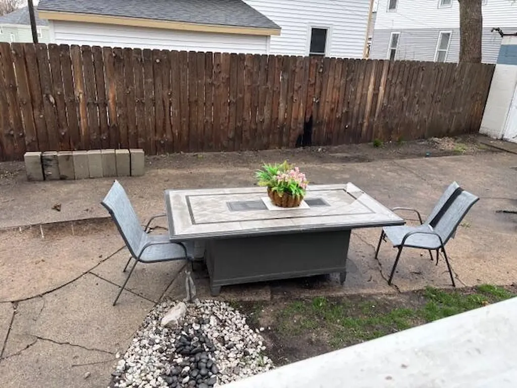 1420 Clinton Street Muskegon City MI 49442