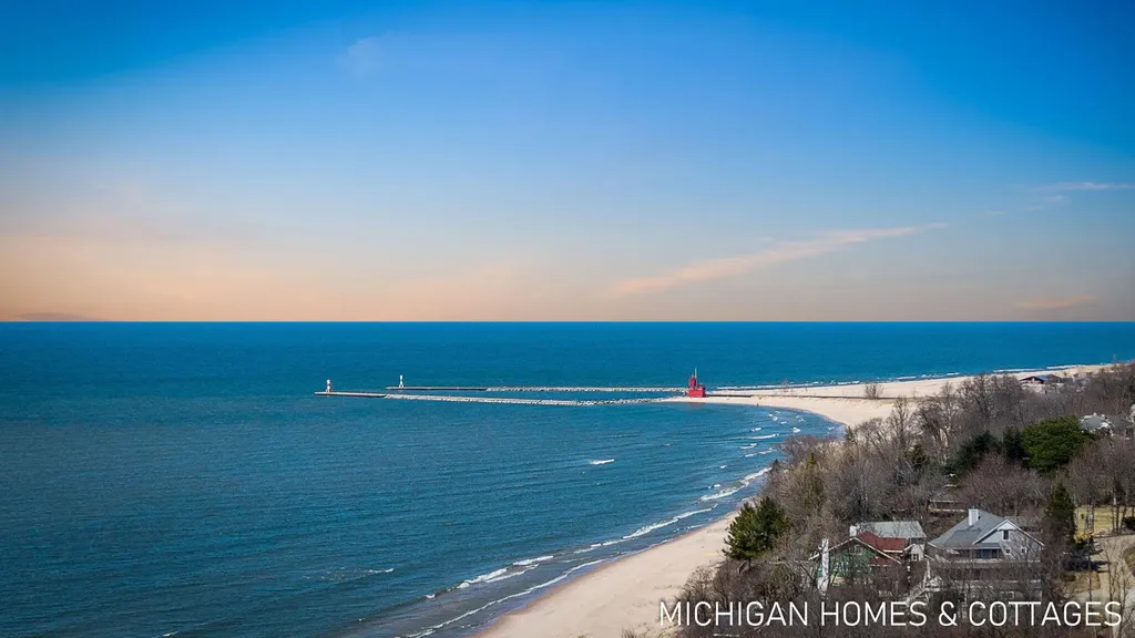 6700 Ratcliff Drive Laketown Township MI 49423