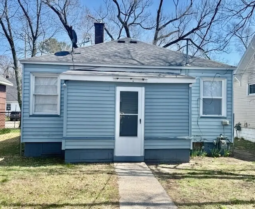 1845 Wood Street Muskegon City MI 49442