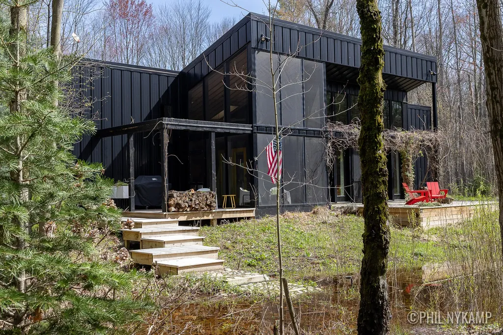 5479 Liland Trace Manlius Township MI 49408