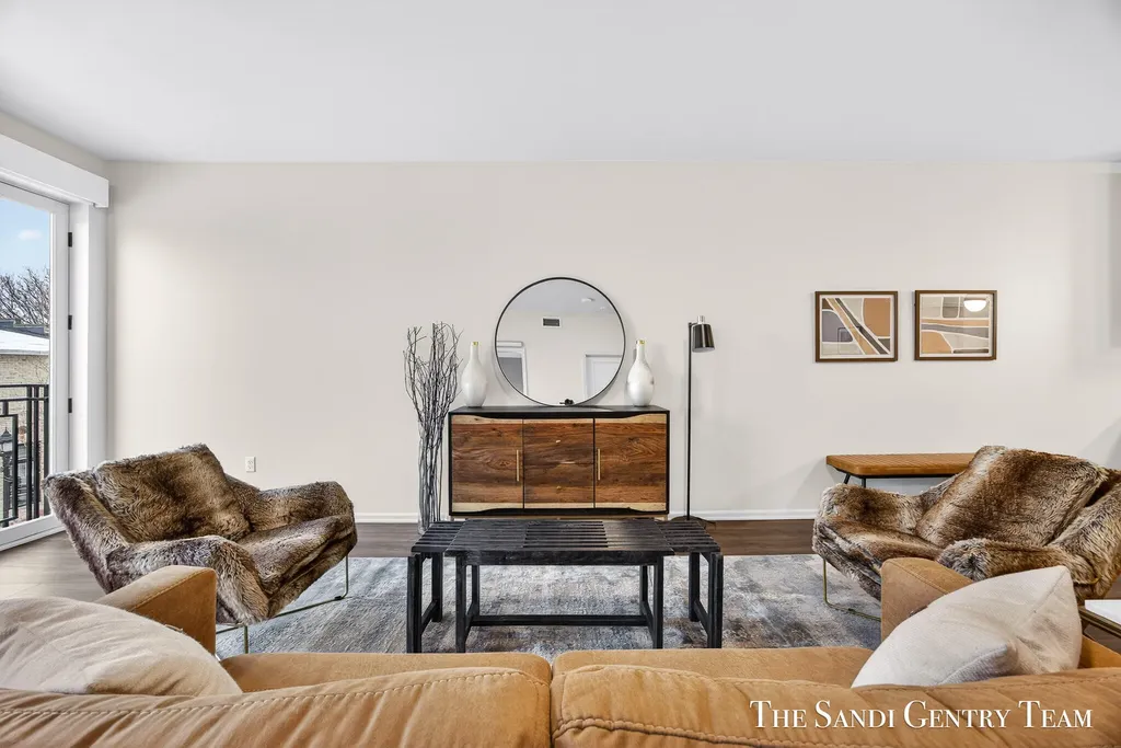 110 W Savidge Street Spring Lake Village MI 49456