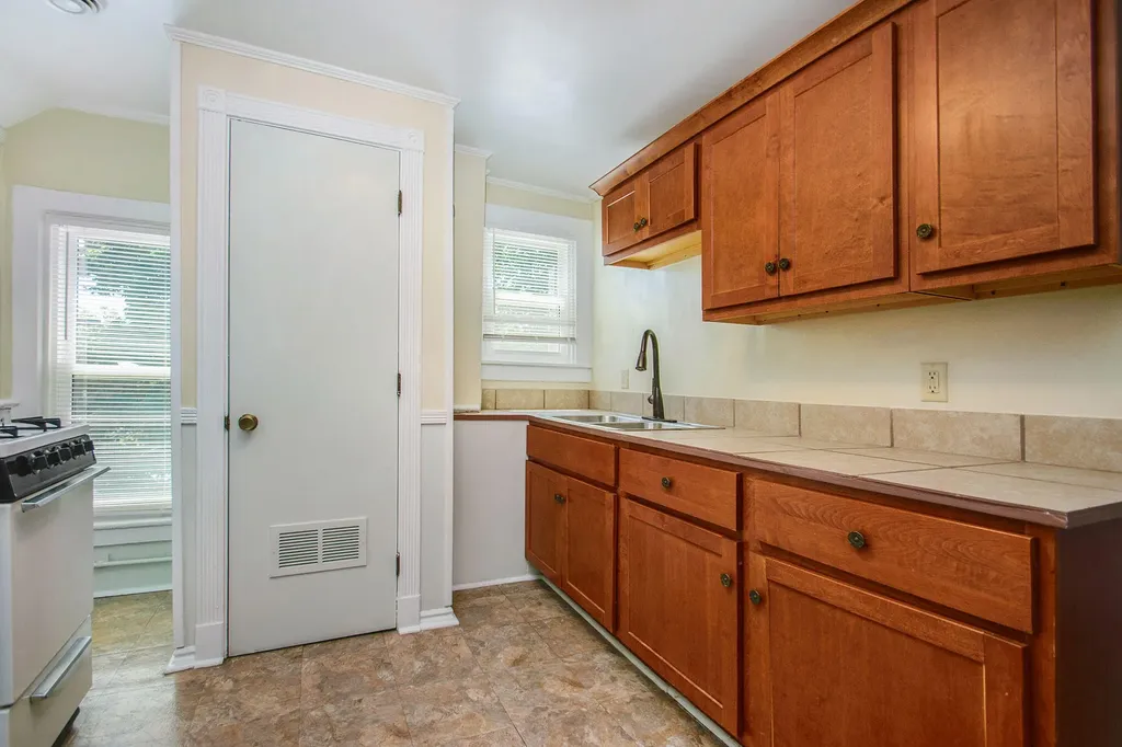 712 Baxter Street SE Grand Rapids City MI 49503