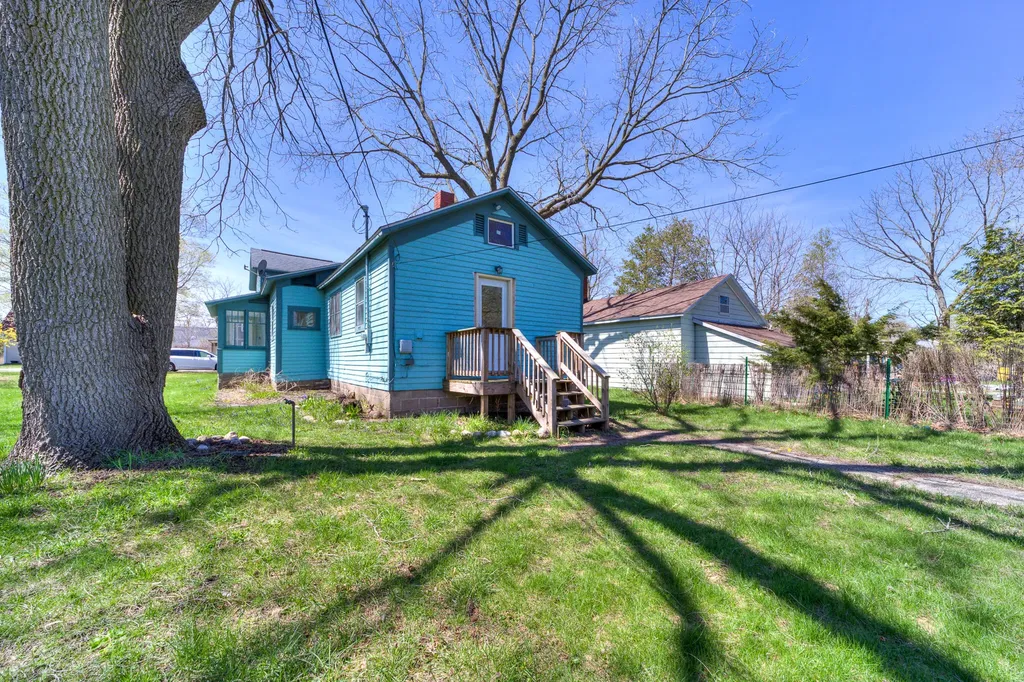 119 S Livingston Street Whitehall City MI 49461
