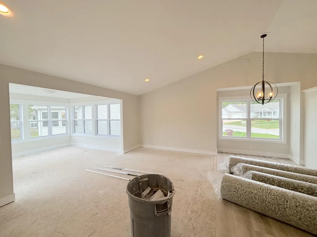 1519 E Addison Way Laketon Township MI 49445
