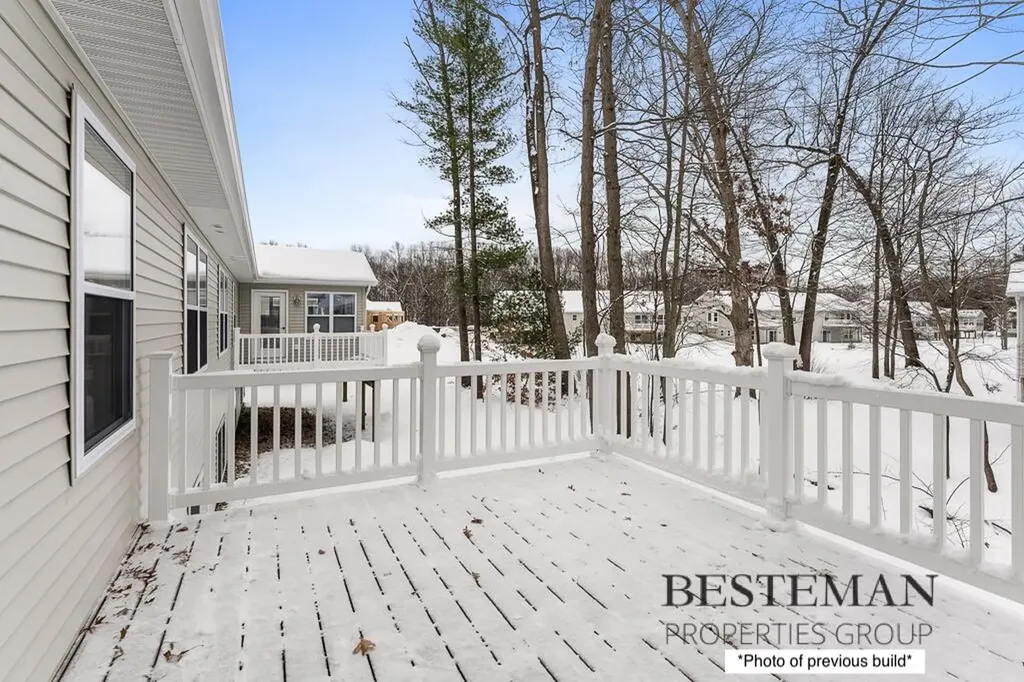 1519 E Addison Way Laketon Township MI 49445