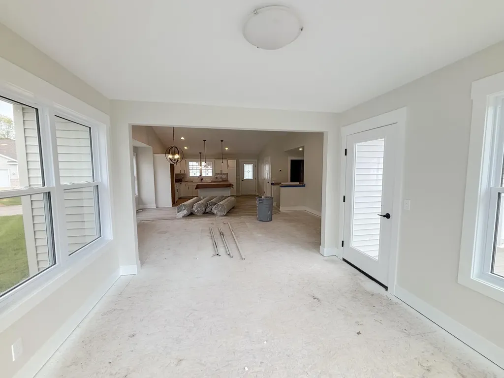 1519 E Addison Way Laketon Township MI 49445