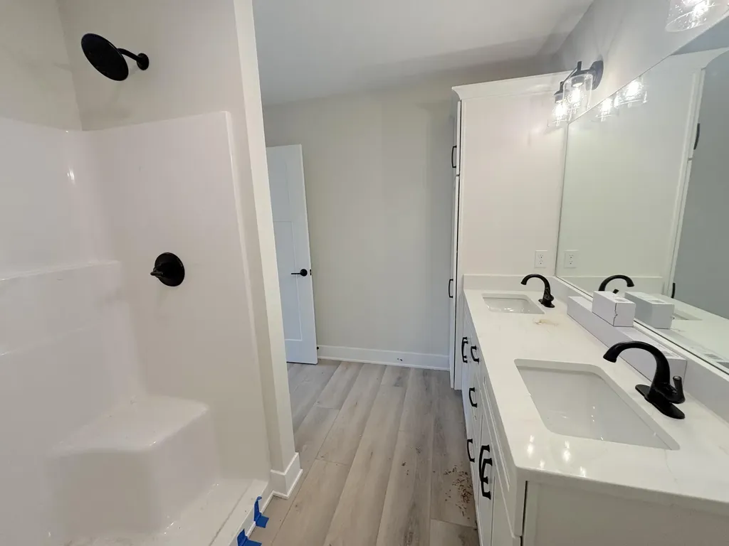 1519 E Addison Way Laketon Township MI 49445