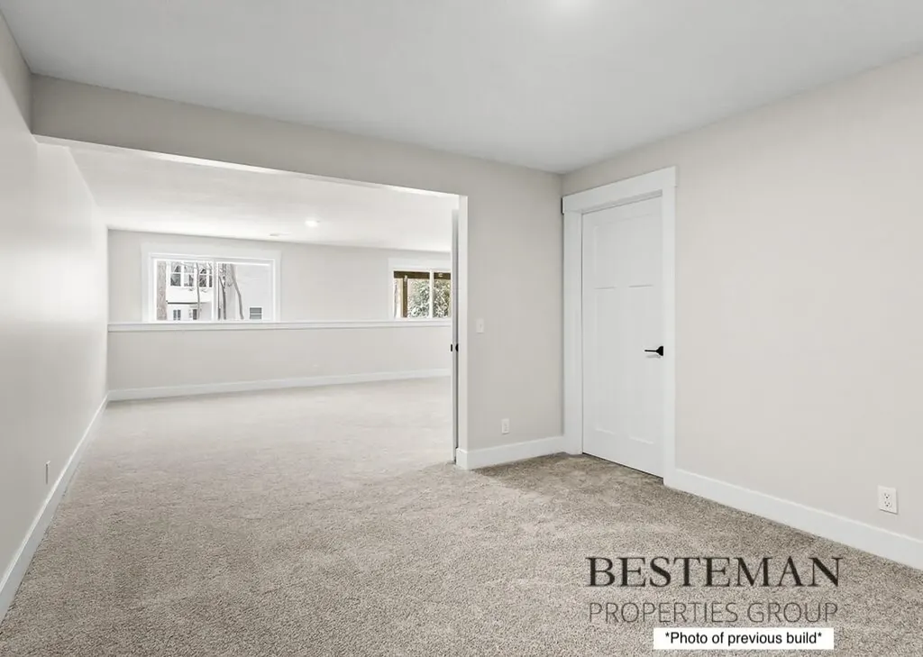 1519 E Addison Way Laketon Township MI 49445