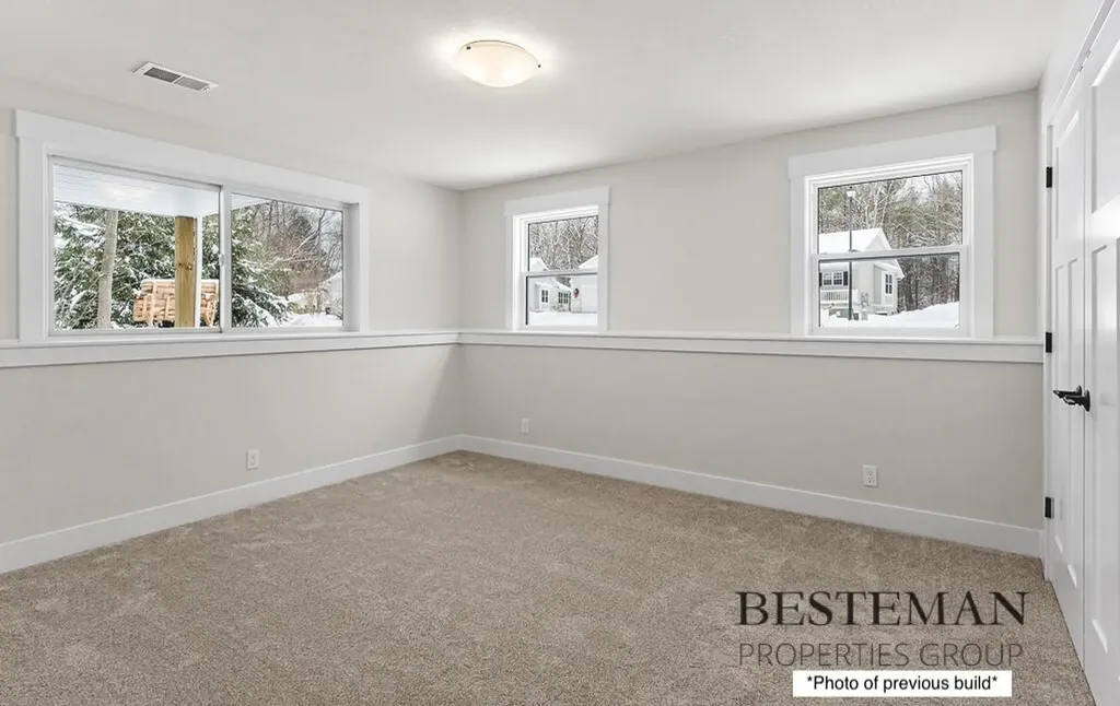 1519 E Addison Way Laketon Township MI 49445
