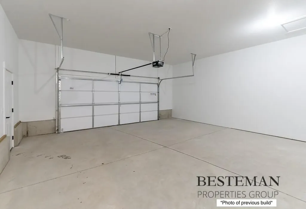 1519 E Addison Way Laketon Township MI 49445