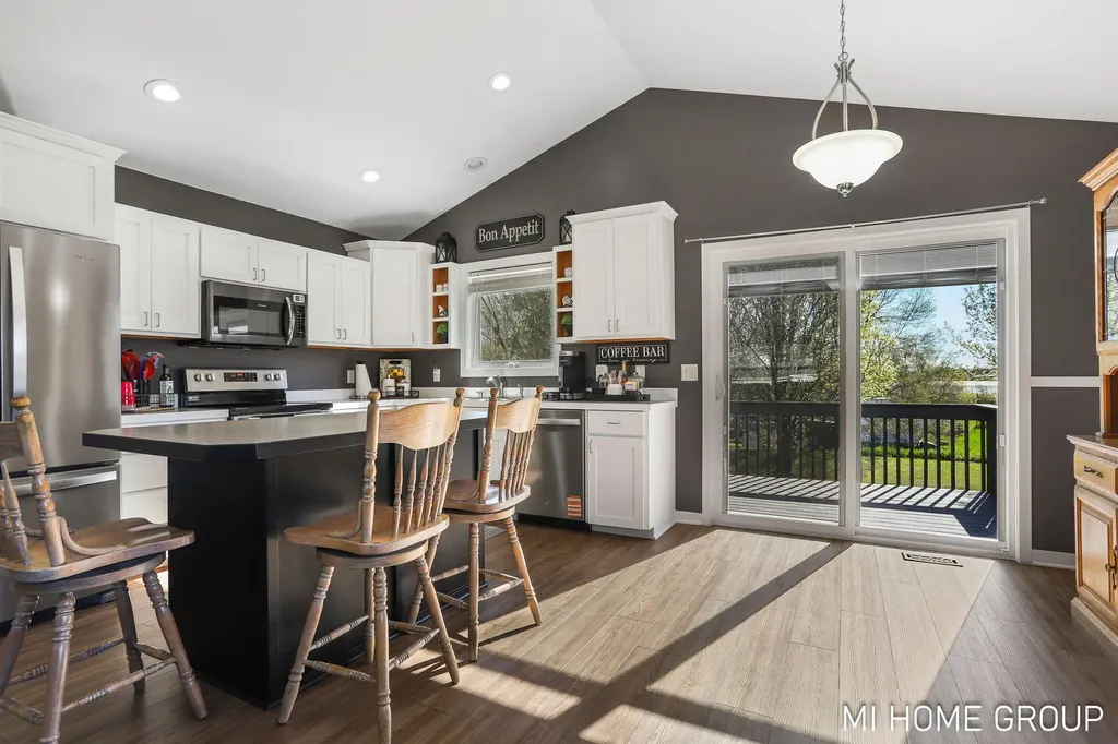 3391 Heathridge Trail Heath Township MI 49419