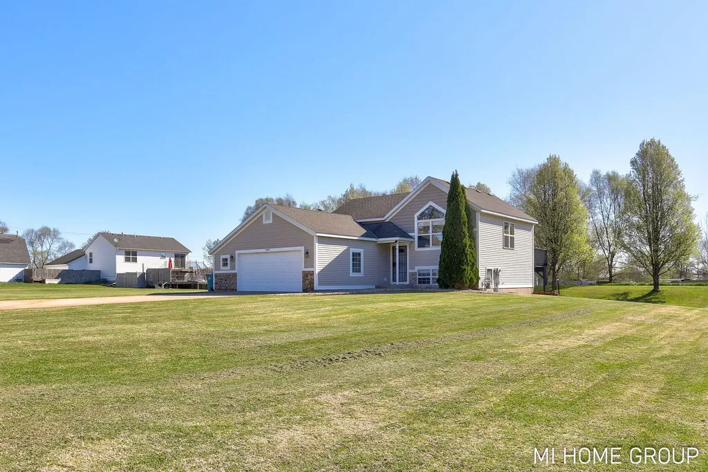 3391 Heathridge Trail Heath Township MI 49419