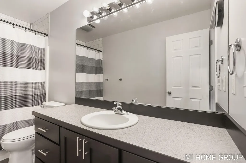 3391 Heathridge Trail Heath Township MI 49419