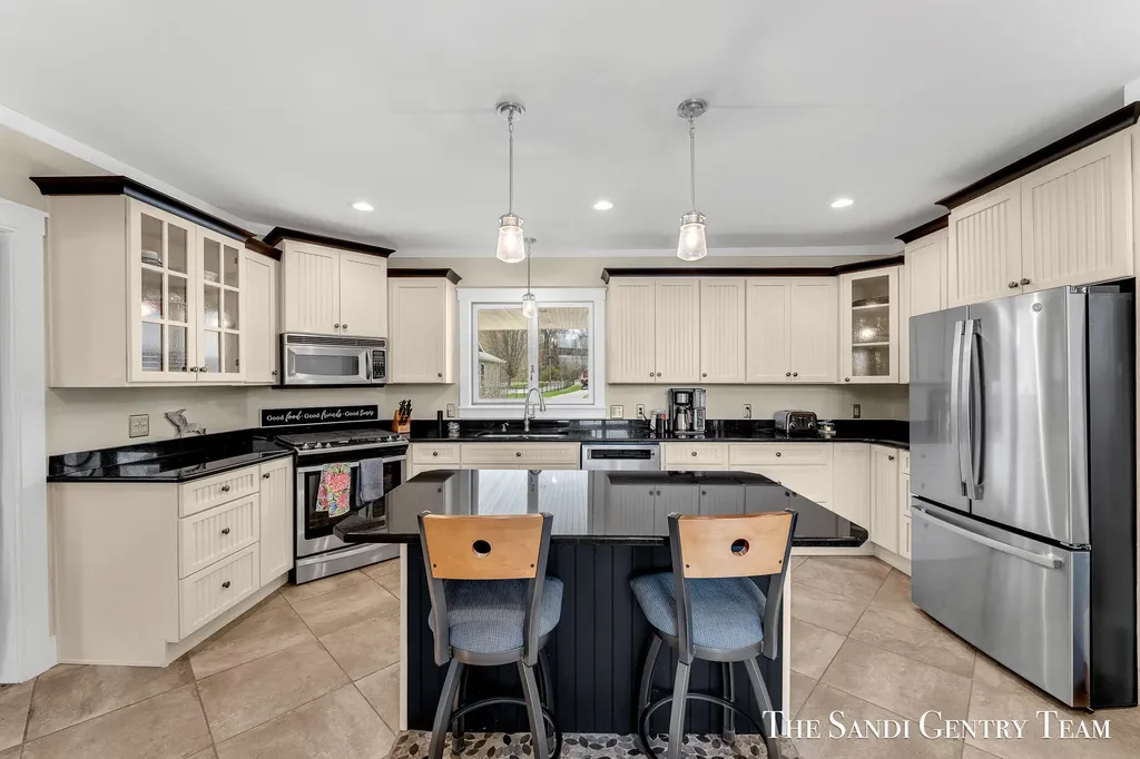 7 Circle Drive Fruitport Charter Township MI 49415