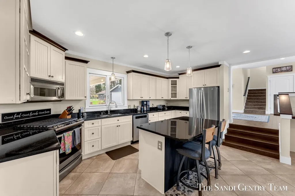7 Circle Drive Fruitport Charter Township MI 49415
