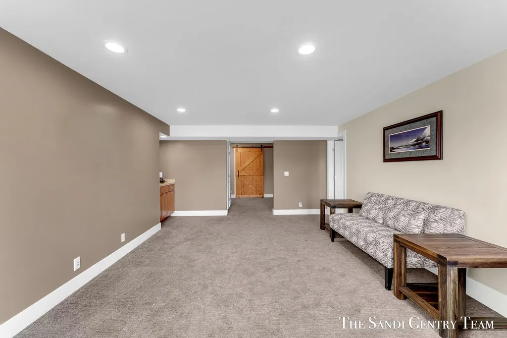 7 Circle Drive Fruitport Charter Township MI 49415