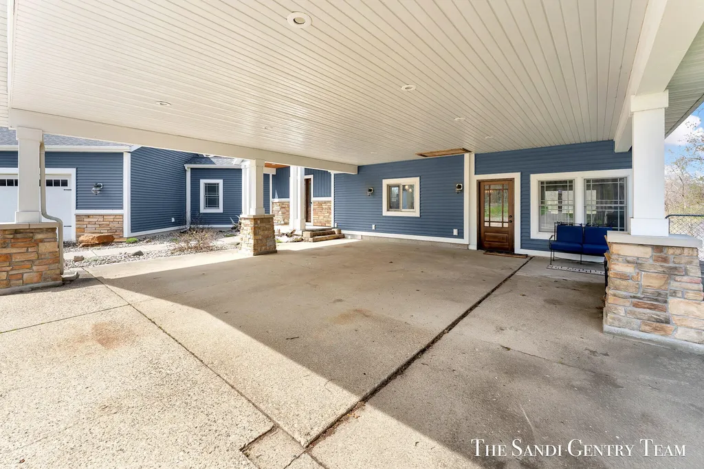 7 Circle Drive Fruitport Charter Township MI 49415