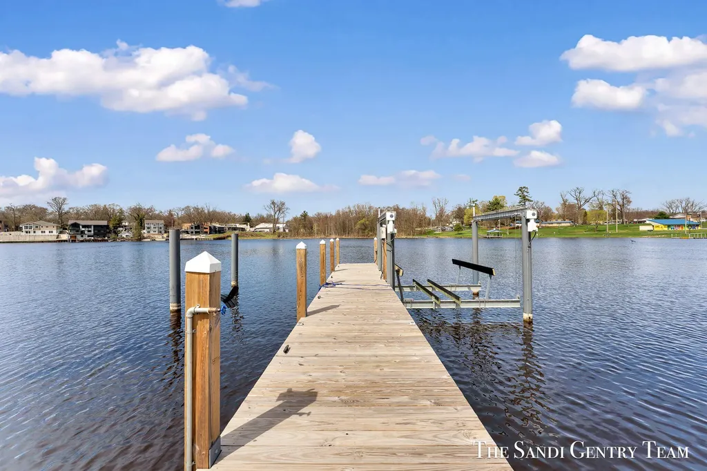 7 Circle Drive Fruitport Charter Township MI 49415