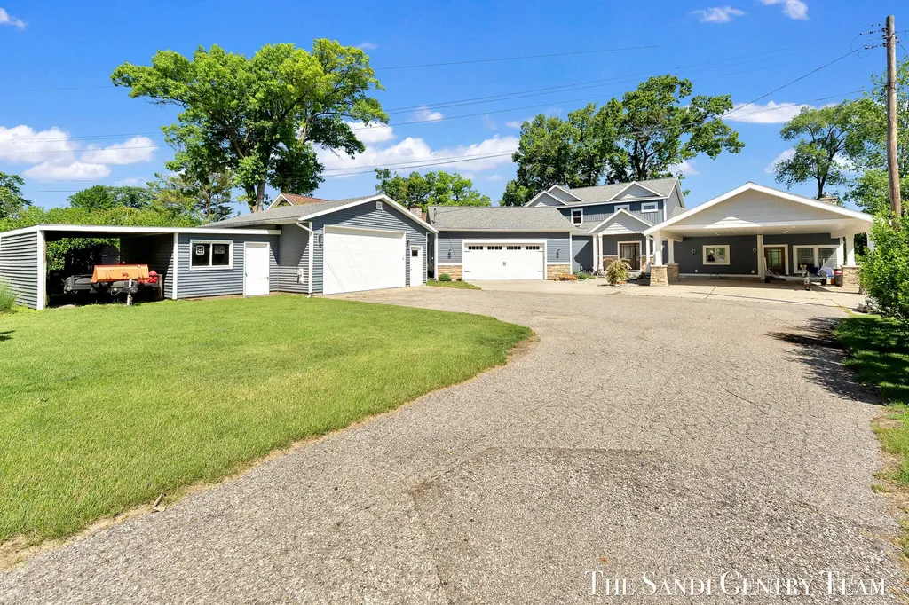7 Circle Drive Fruitport Charter Township MI 49415