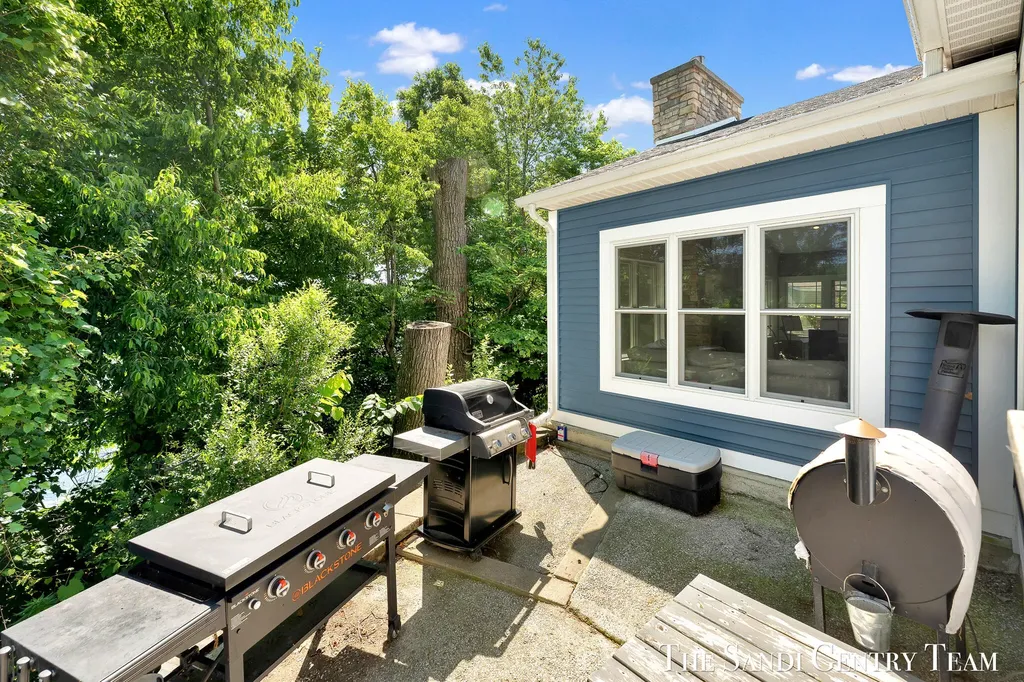 7 Circle Drive Fruitport Charter Township MI 49415