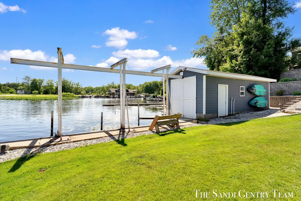 7 Circle Drive Fruitport Charter Township MI 49415