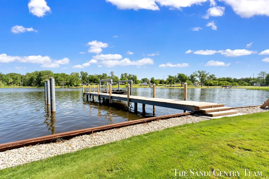 7 Circle Drive Fruitport Charter Township MI 49415