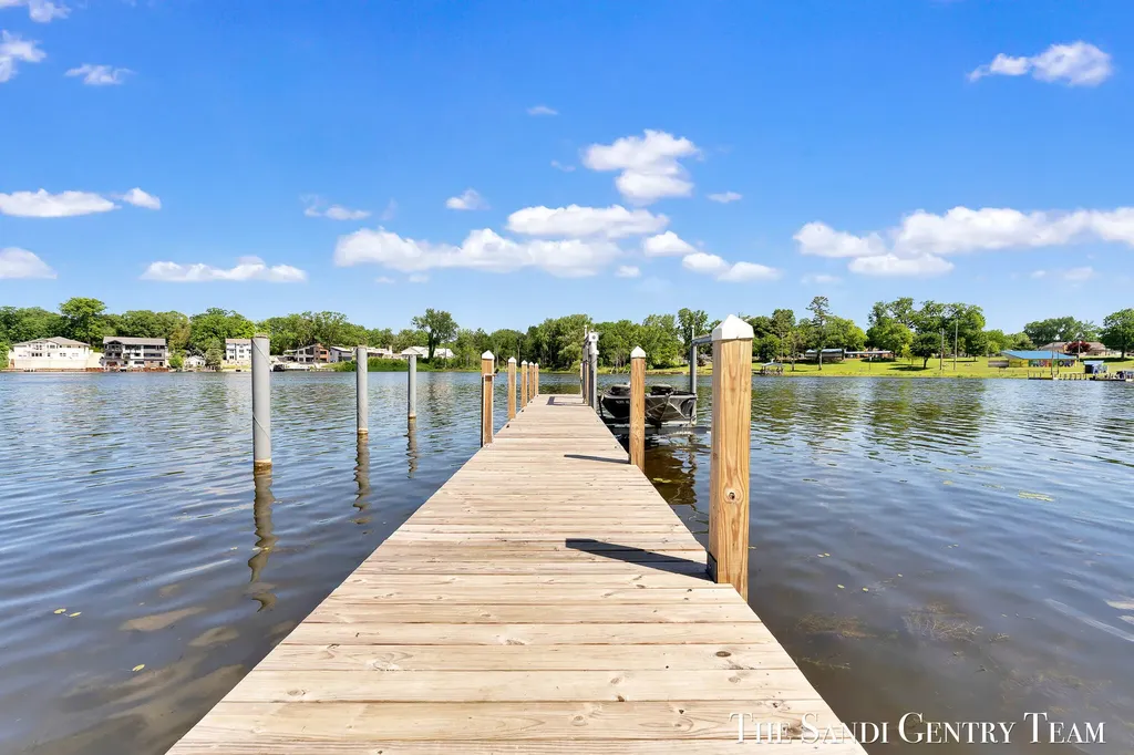 7 Circle Drive Fruitport Charter Township MI 49415