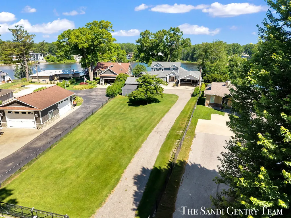 7 Circle Drive Fruitport Charter Township MI 49415