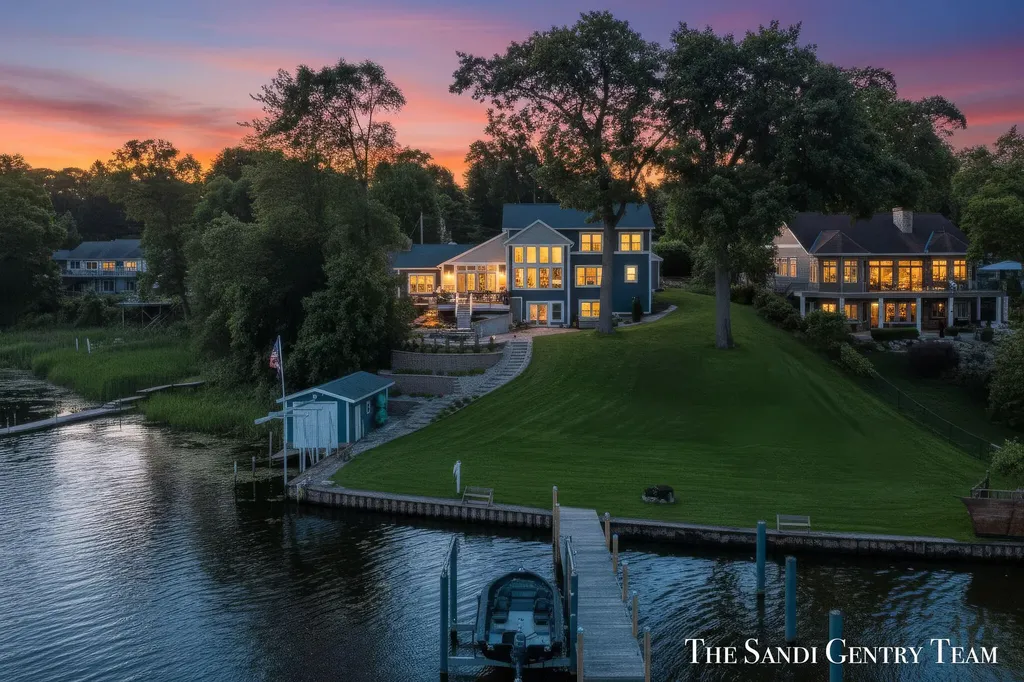 7 Circle Drive Fruitport Charter Township MI 49415