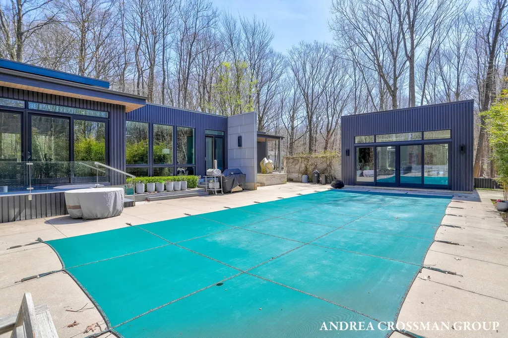 6919 Bendemeer Drive Saugatuck Township MI 49408