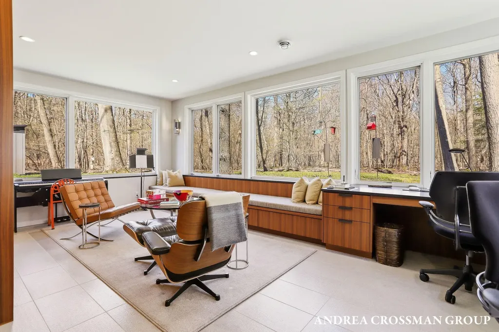 6919 Bendemeer Drive Saugatuck Township MI 49408