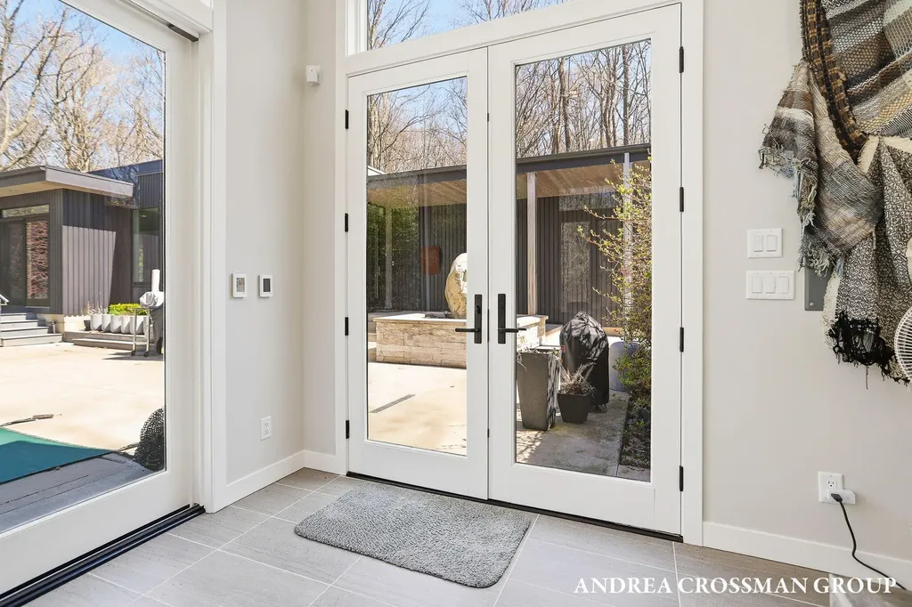 6919 Bendemeer Drive Saugatuck Township MI 49408