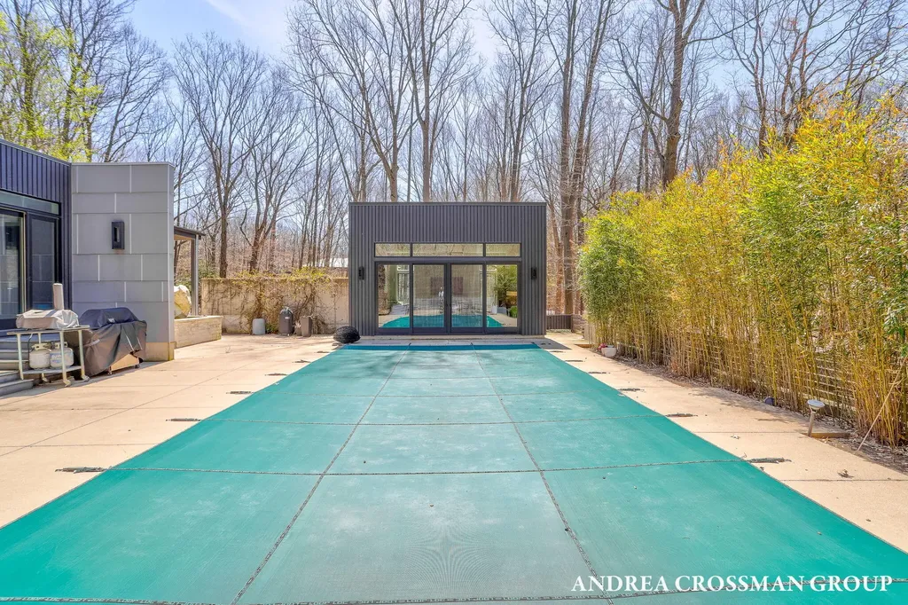 6919 Bendemeer Drive Saugatuck Township MI 49408