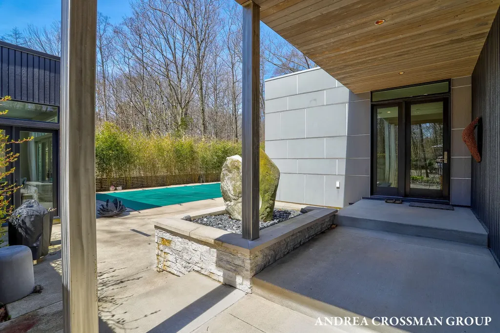6919 Bendemeer Drive Saugatuck Township MI 49408