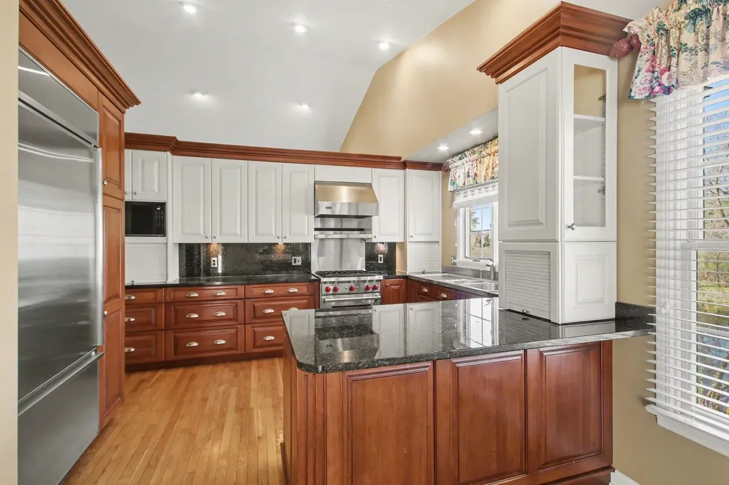 16840 Landing Drive Ferrysburg City MI 49456